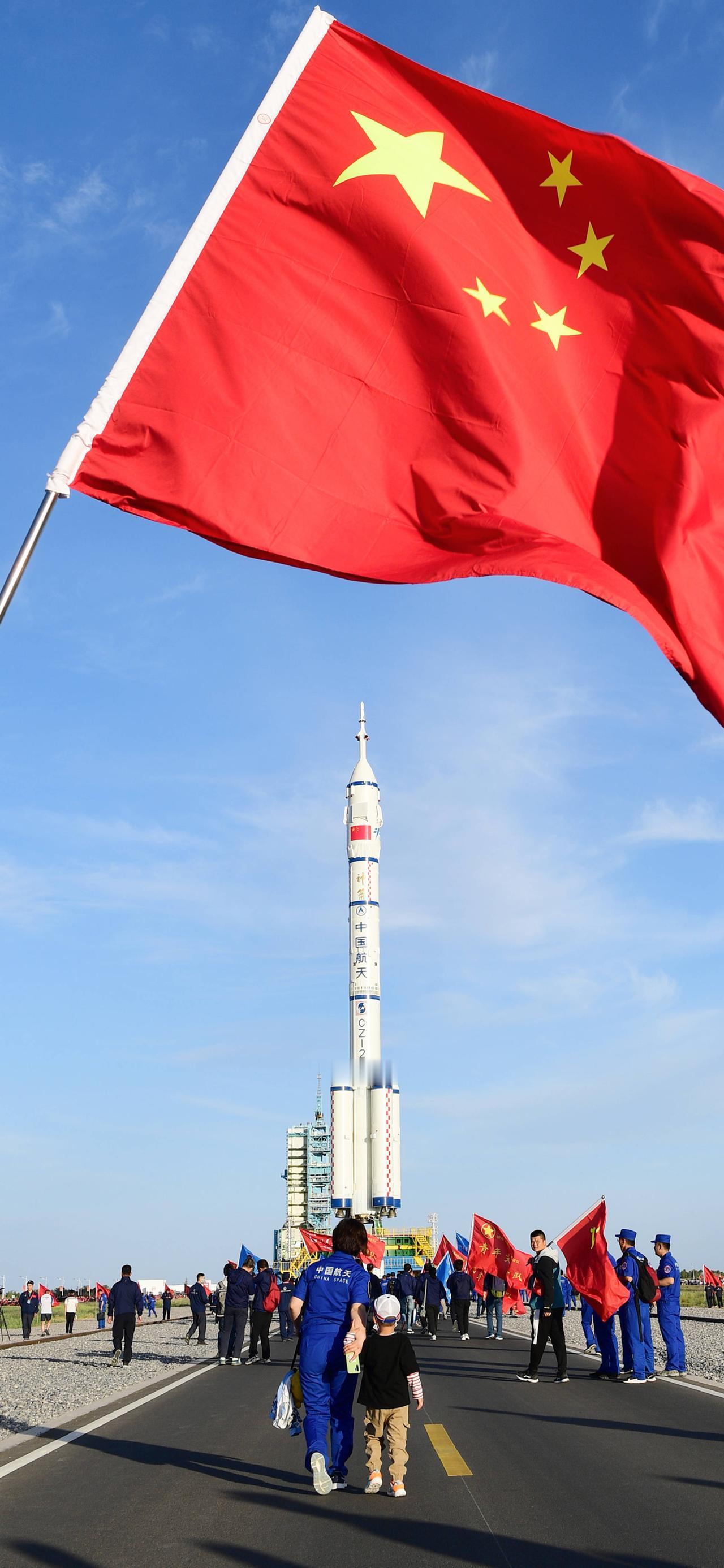 精选壁纸送达[比心]