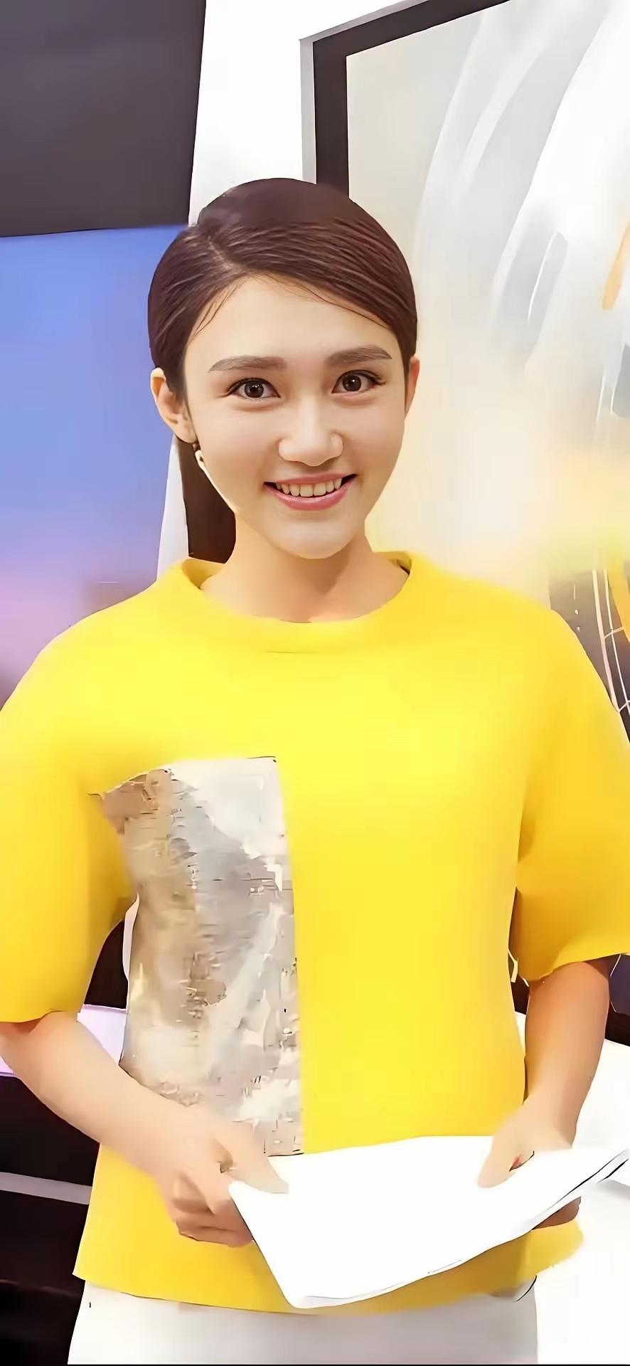 龙洋央视最美主持人