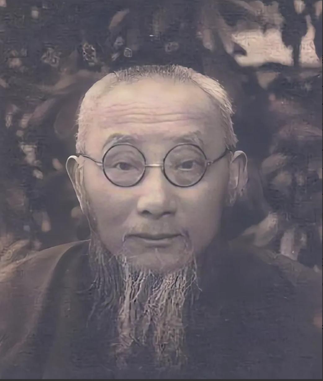 1937年，南京沦陷，汉奸设宴讨好日军。酒过三巡，后院突然传来求救声，他冲过去一