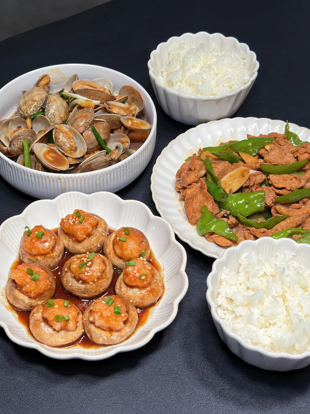 ✅晚餐分享｜口蘑虾滑➕辣椒炒肉➕辣炒花甲