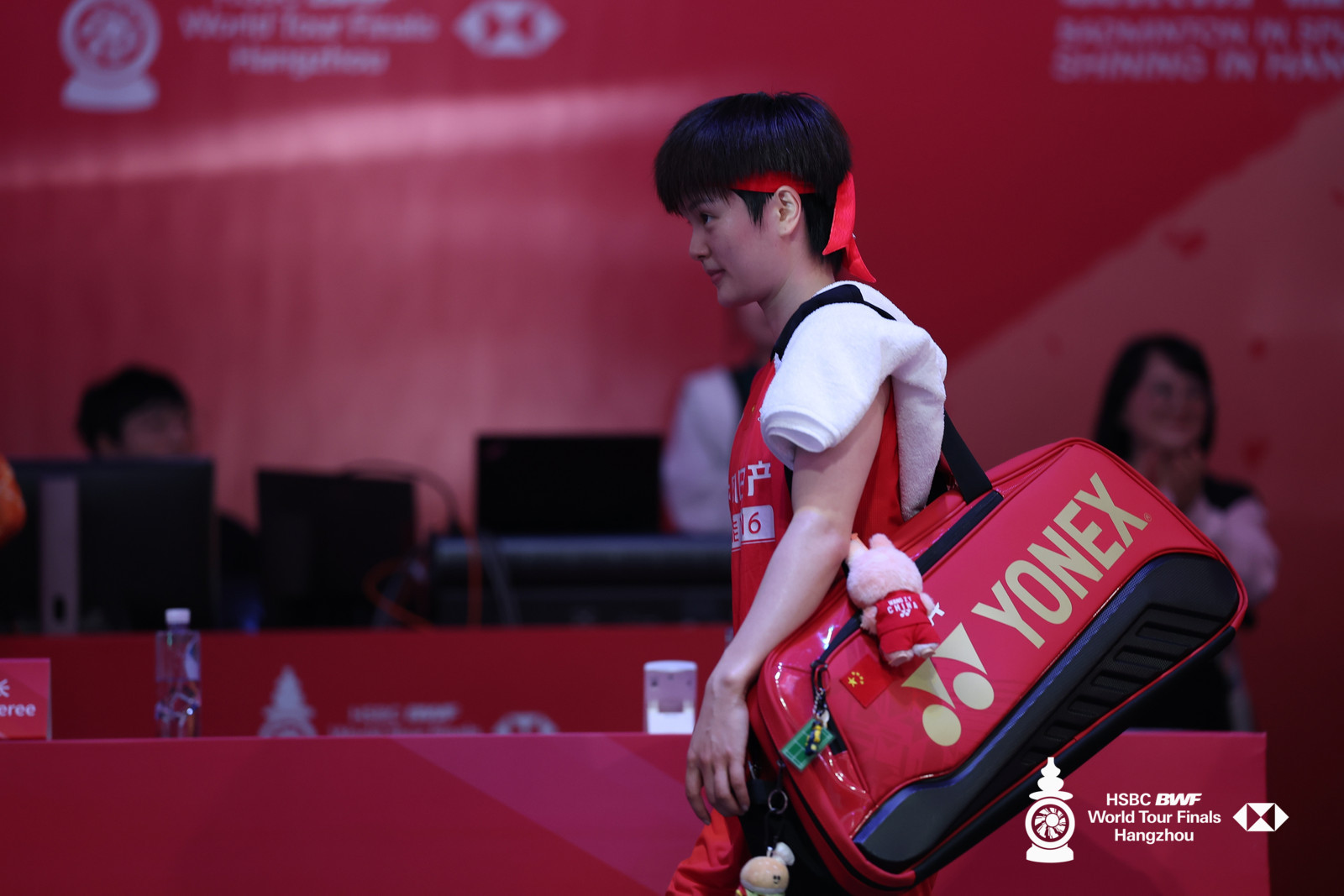 王祉怡📷素材来源：2025世巡赛总决赛组委会王祉怡2比1因达农 王祉怡逆转晋级