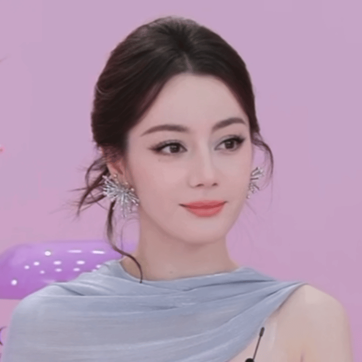 感觉认识的不认识的同场活动的不同场活动的被rfs没法参加活动的都出来破防了…我抱