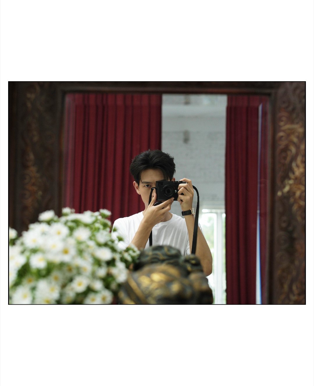 李现当上剧组摄影师了李现爱摄影的小李拍得越来越好了，色调和构图感简直太好看了，多