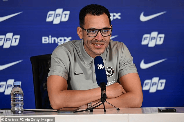 邮报独家：切尔西主帅罗西尼尔不想泄露信息，赛前提前两天