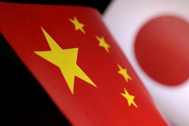 中方的动作终于有人看出来了！很多人认为中方现如今不打日本是因为中方不敢，怕日本身