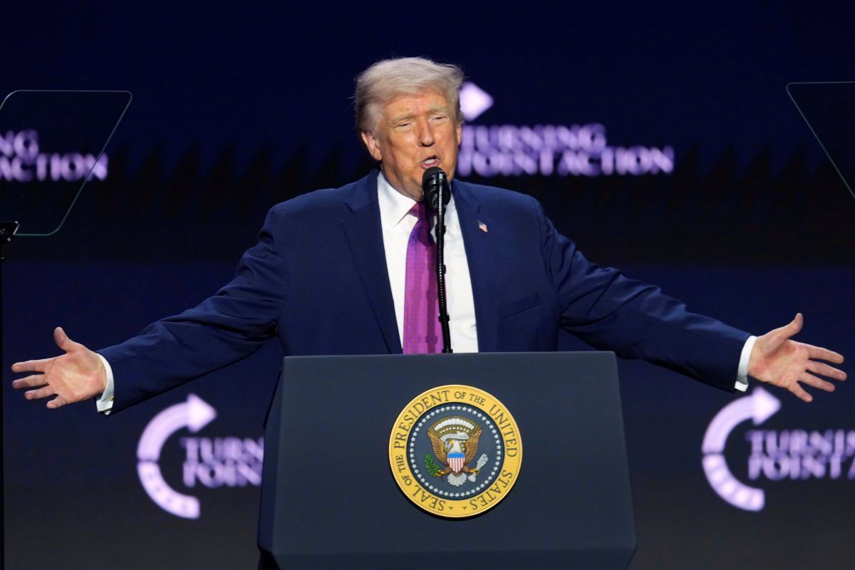 【#美政府将发布首批UFO文件#】据台湾“中央社”4月17日报道，美国总统特朗普