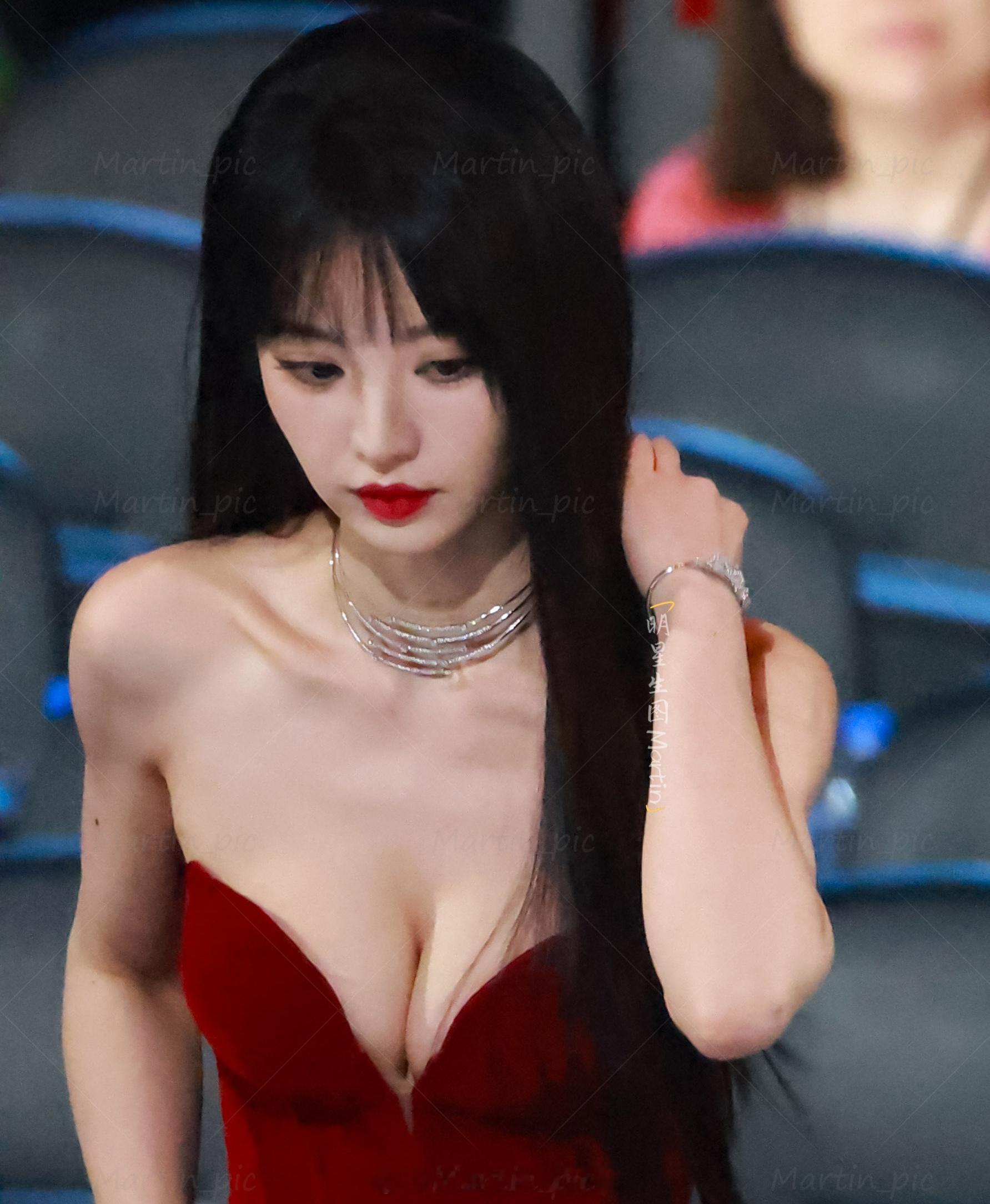 OMG…田曦薇😍 