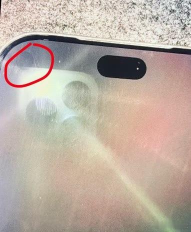 曝iPhone18Pro首发第二代灵动岛看到了一张iPhone18Pro的曝光图