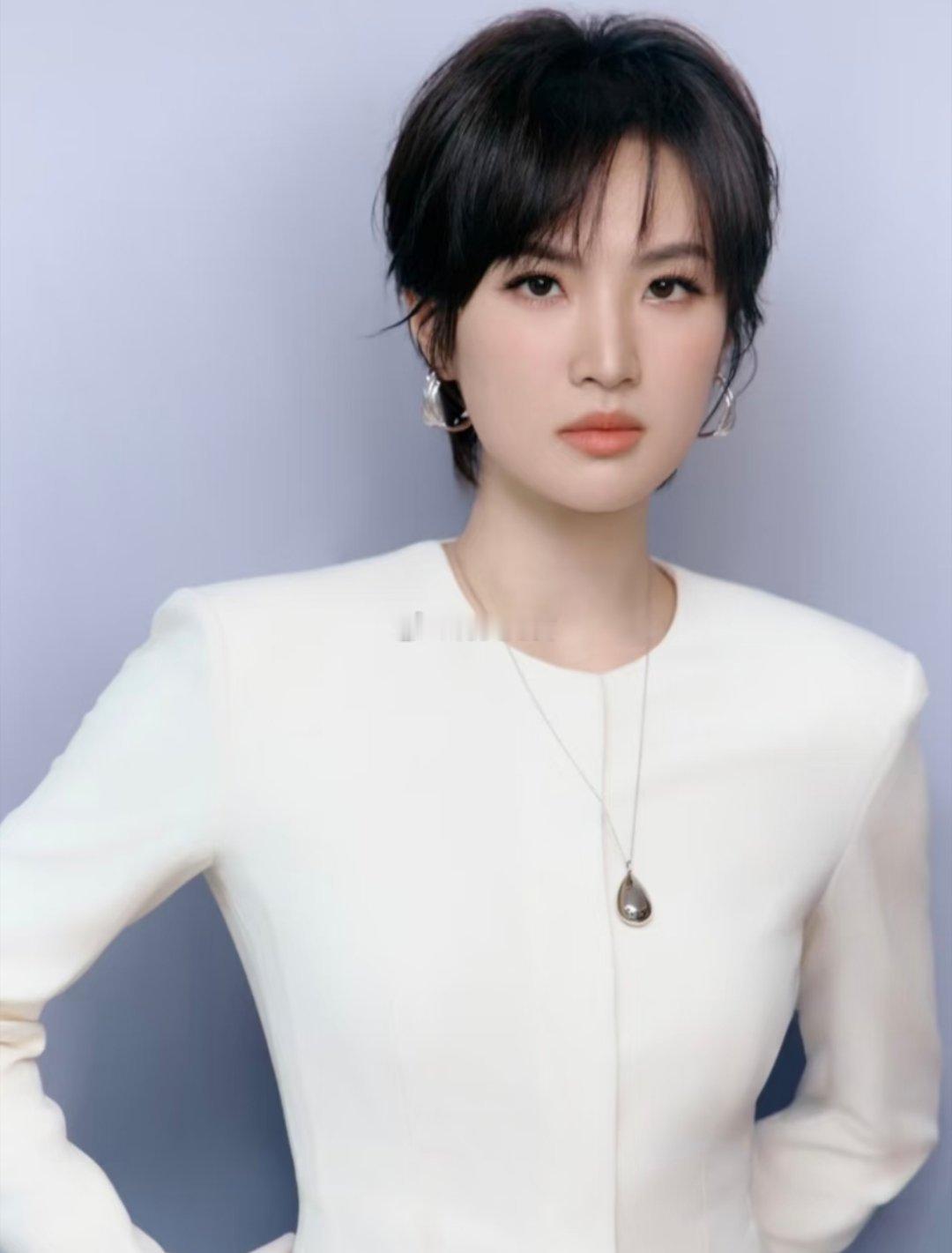 🍉此沙基本已经定下了电视剧《烈阳之上》，女主是姚安娜。计划月底开机。拟定男配女