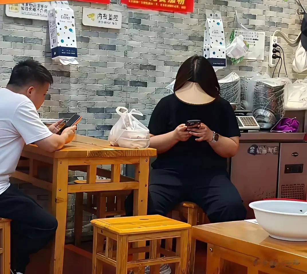 异曲同工之妙，不花1分钟是看不出来的。