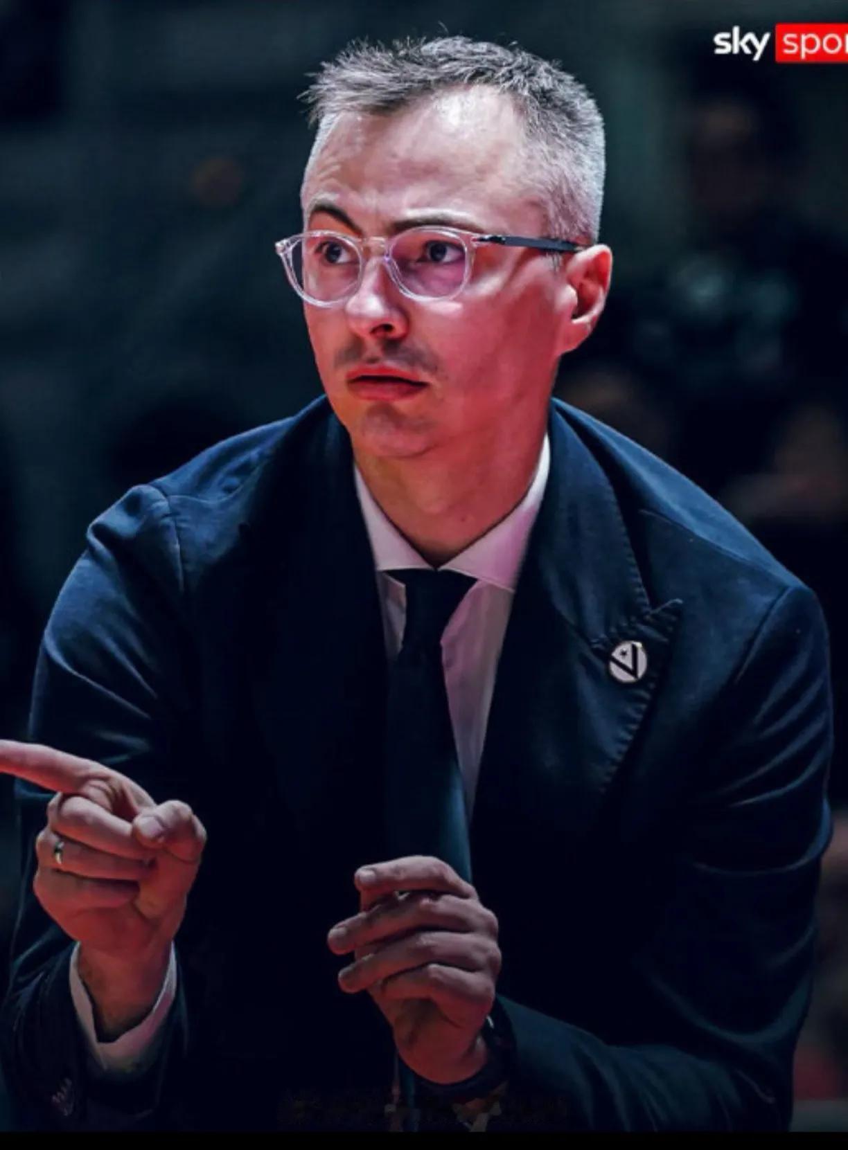 属实！意甲博洛尼亚维图斯官宣雅科夫列维奇执教广东宏远，西班牙教练贝罗卡尔留任助教