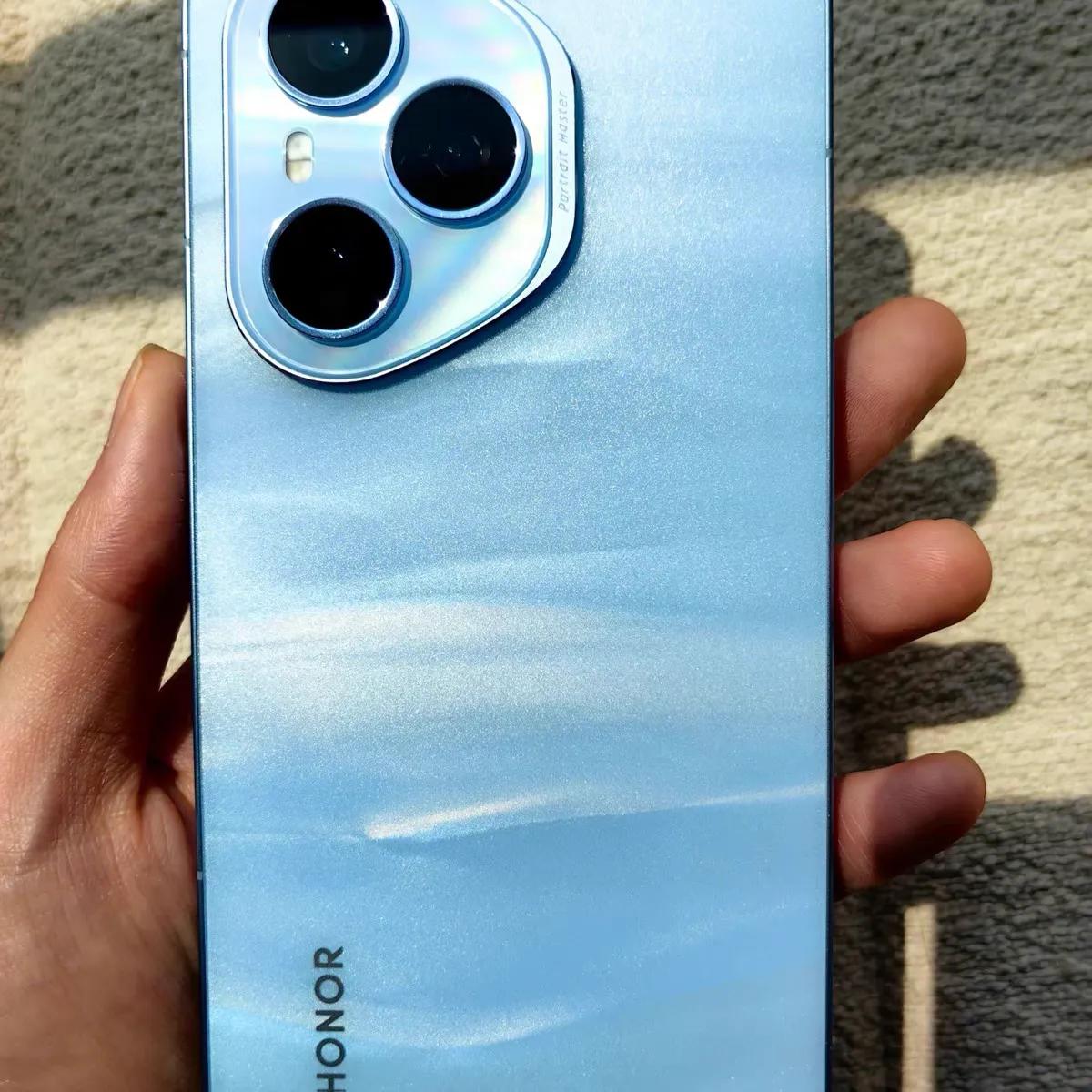 从iPhone12转过来入手荣耀400 Pro有段时间了，来说下感受。

最近看