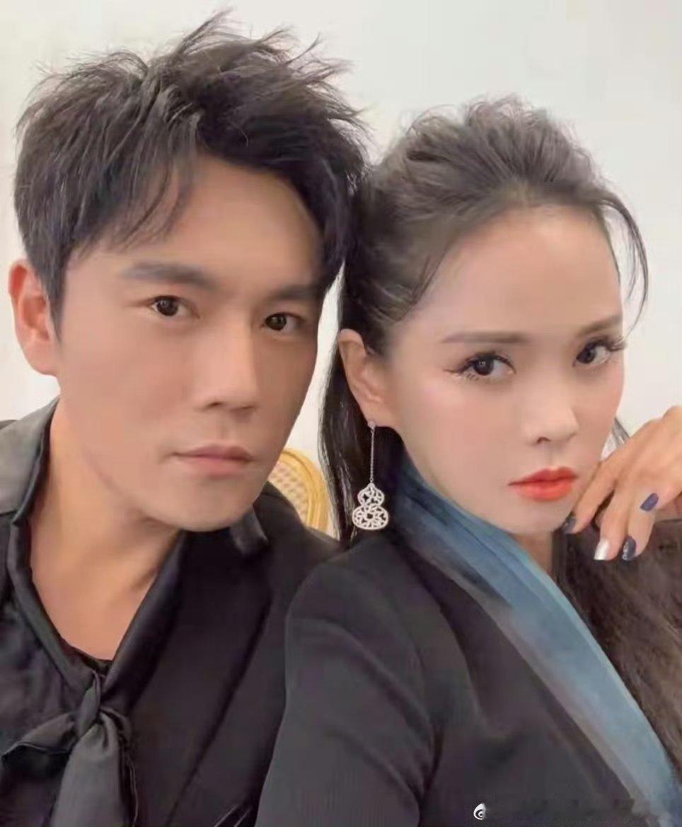 秦昊妈妈说和伊能静一家相处很舒服妻子的浪漫旅行 伊能静秦昊终于迎来10年来第一次