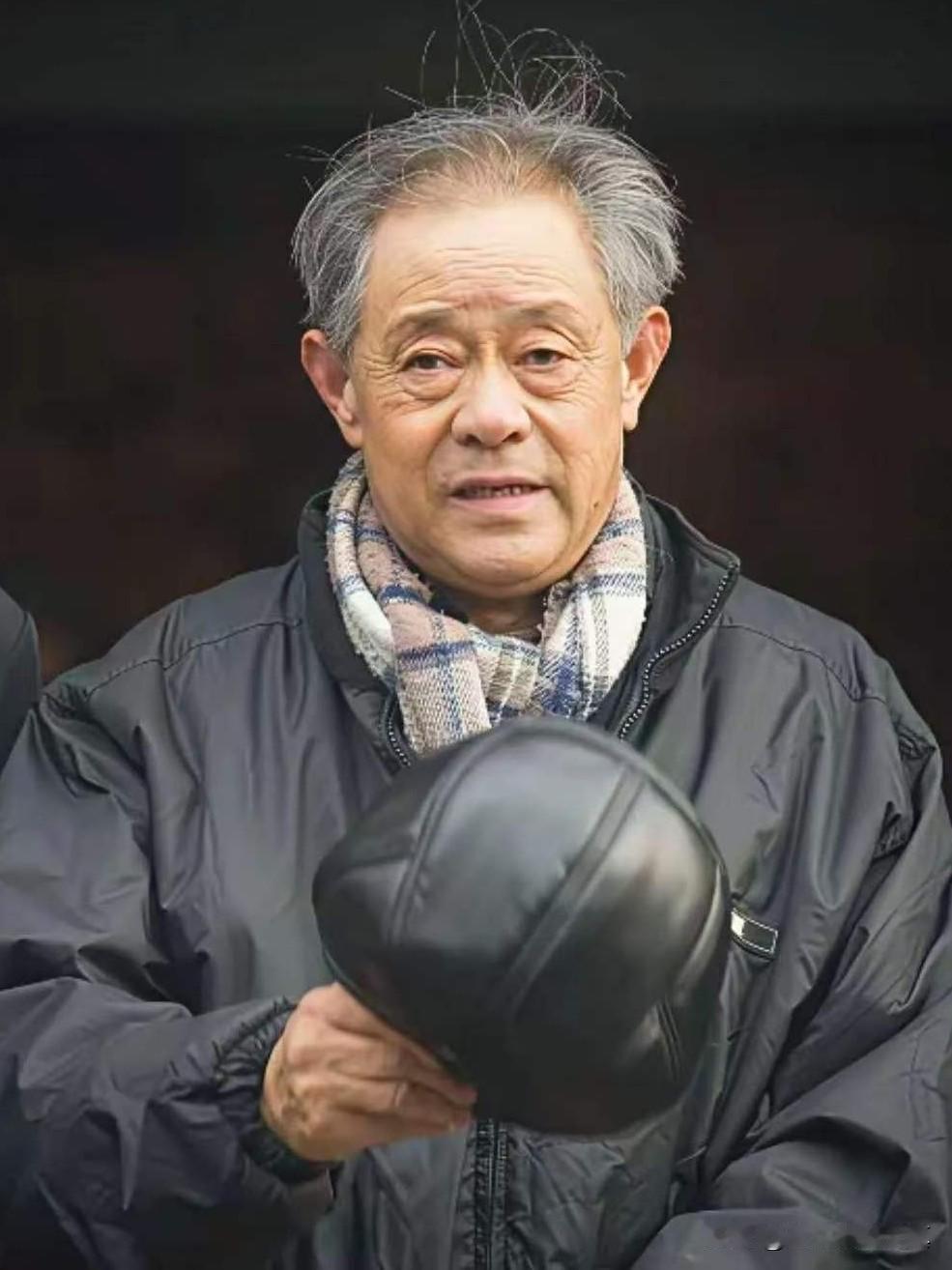 南京博物院原院长徐湖平，判了三年，罚金二十万。
罪名是受贿。利用常务副院长、院长