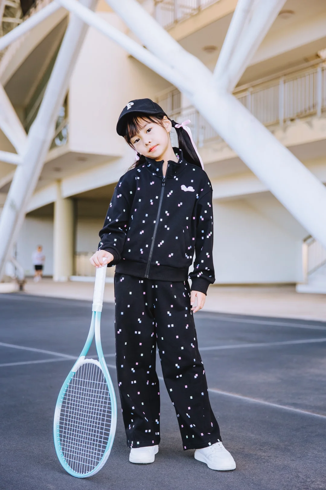 一起探秘珍稀奶源，小动一下更生动