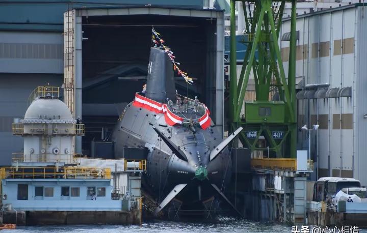 敲山震虎！打日本狗给美国看！中国一招锁喉日本20家军工，打断日本军工脊梁，打残美