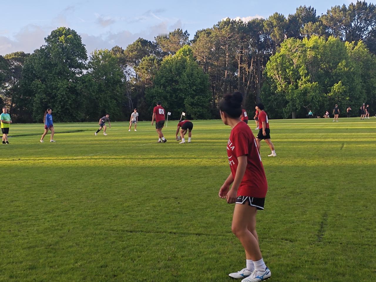 人生小感悟

来到奥克兰已经一个多月了，多多少少也接触过一些本地人，尽管没有多少