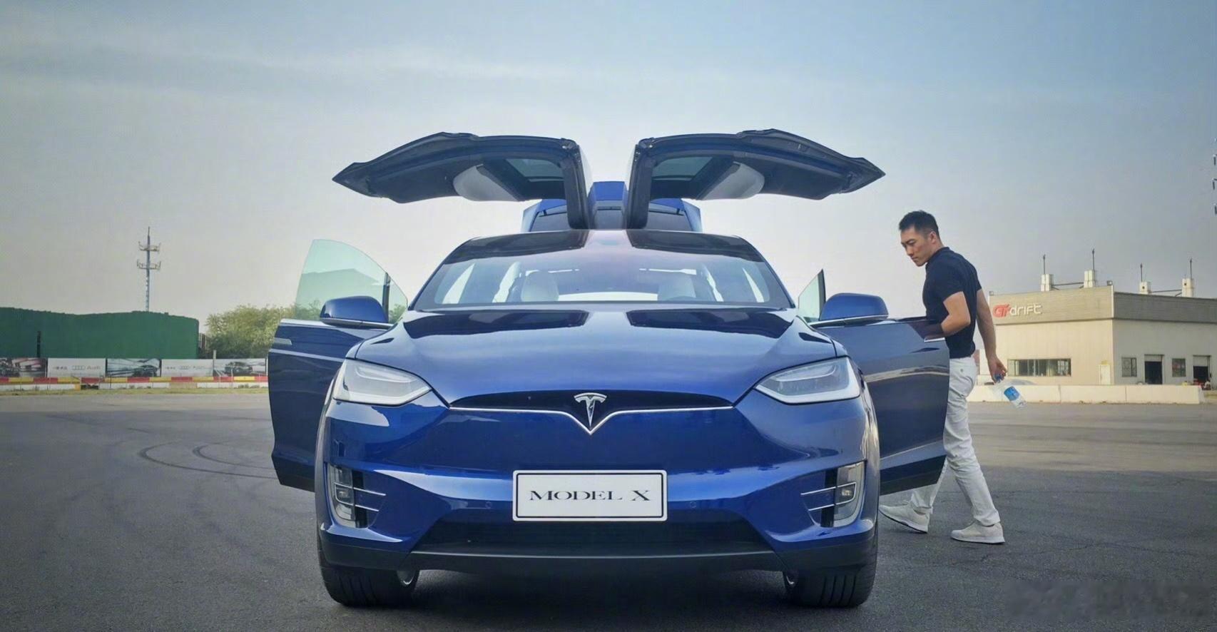 特斯拉拆除model s和x生产线 2016年体验了，一晃十年过去当时确实是惊艳
