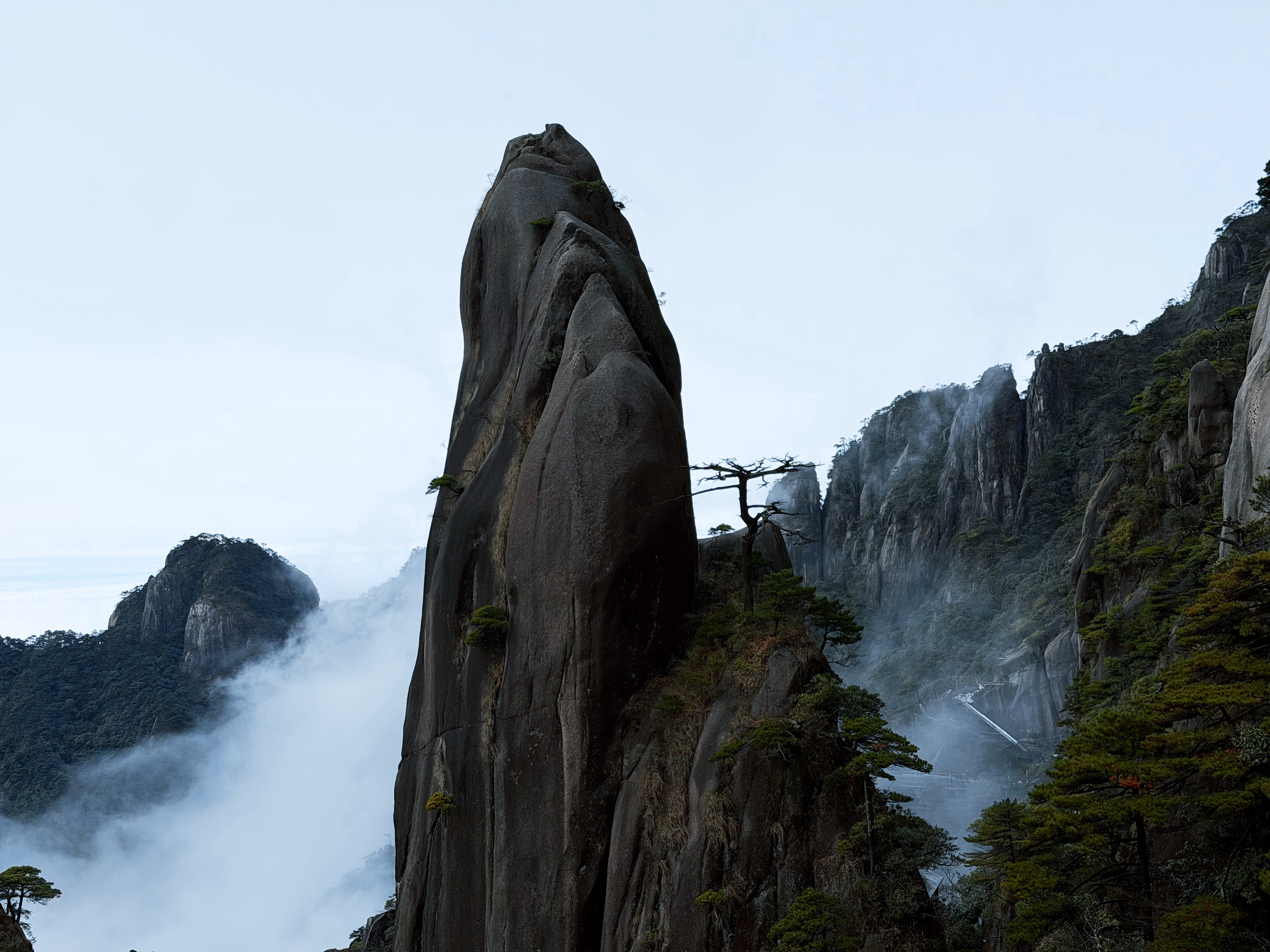 三清山爬了，最高峰要提前预约所以只爬了1500米，拍到了地平线我的日常plog 