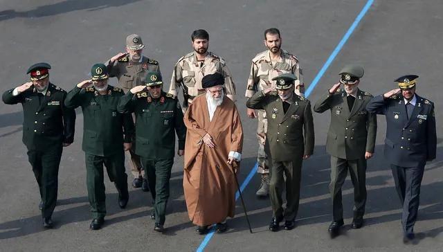 国际国内时事新闻 现在伊朗到底谁说了算伊朗军事 陈升龙 界面新闻 视觉中国针对美