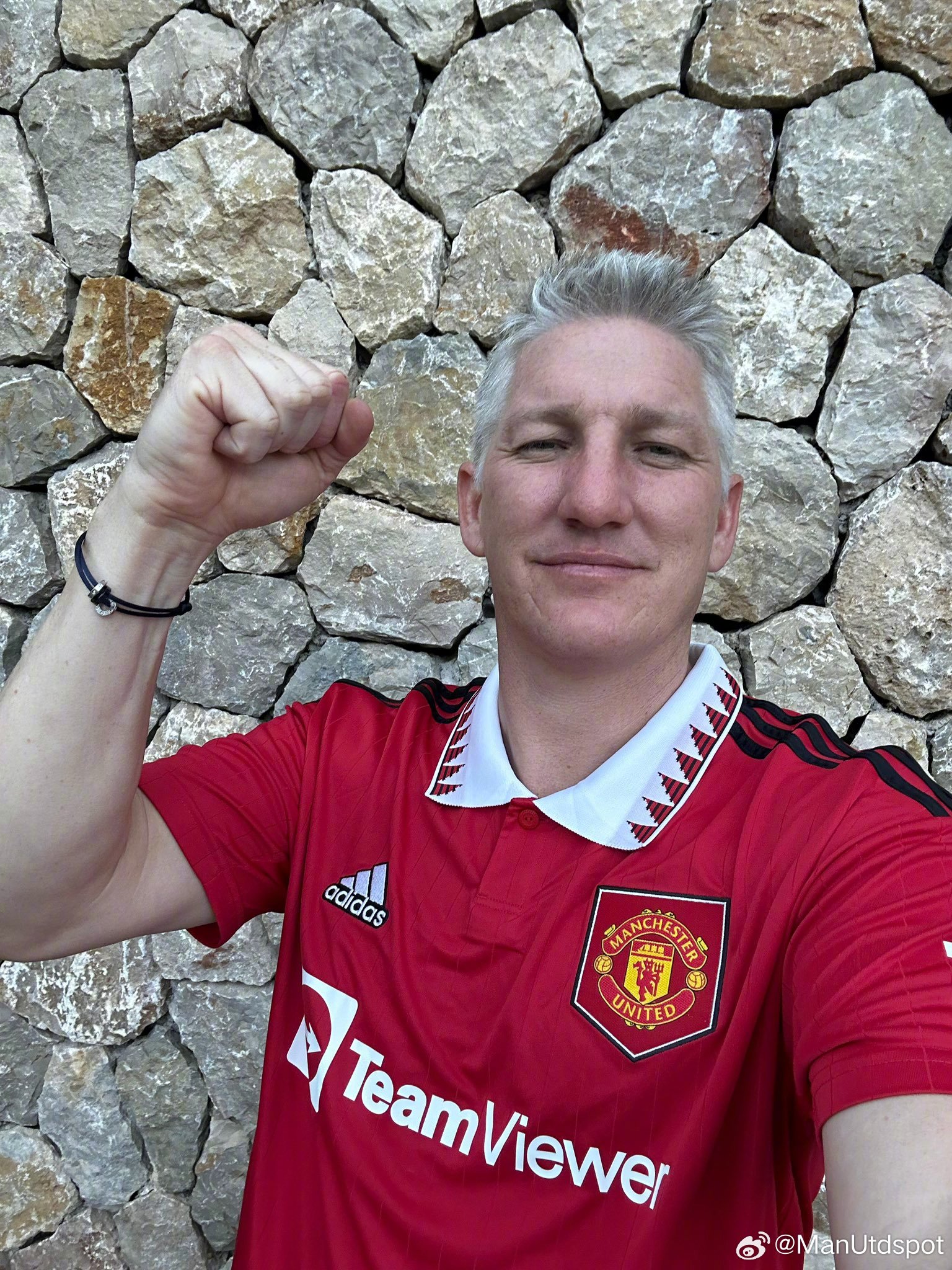 施魏因施泰格推特：Come on, Reds! 💪🏼❤️ManUtdspot