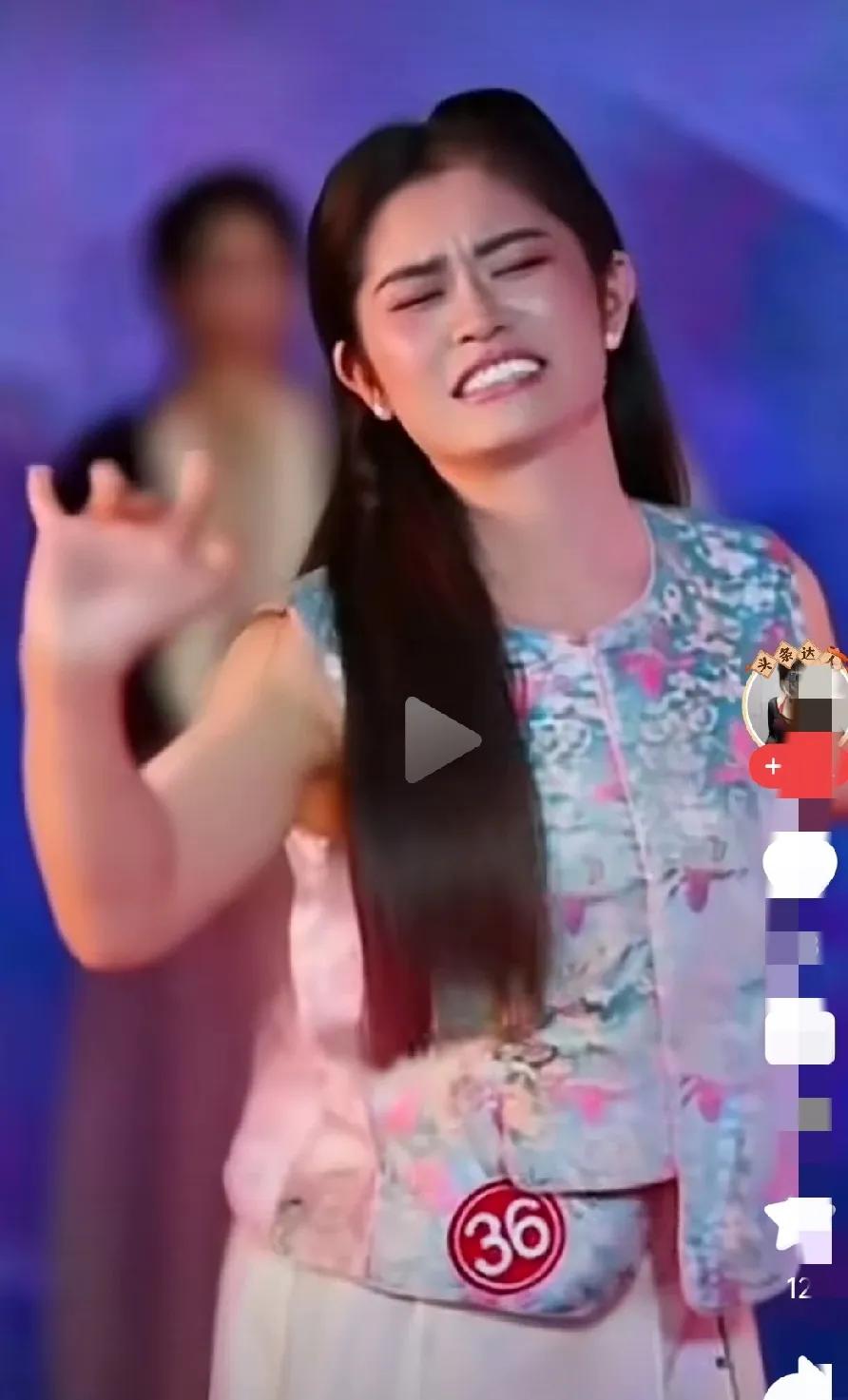 东北选美冠军张倩，被网民们给人家恶搞成了这副模样。
妩媚多姿。千姿百态。