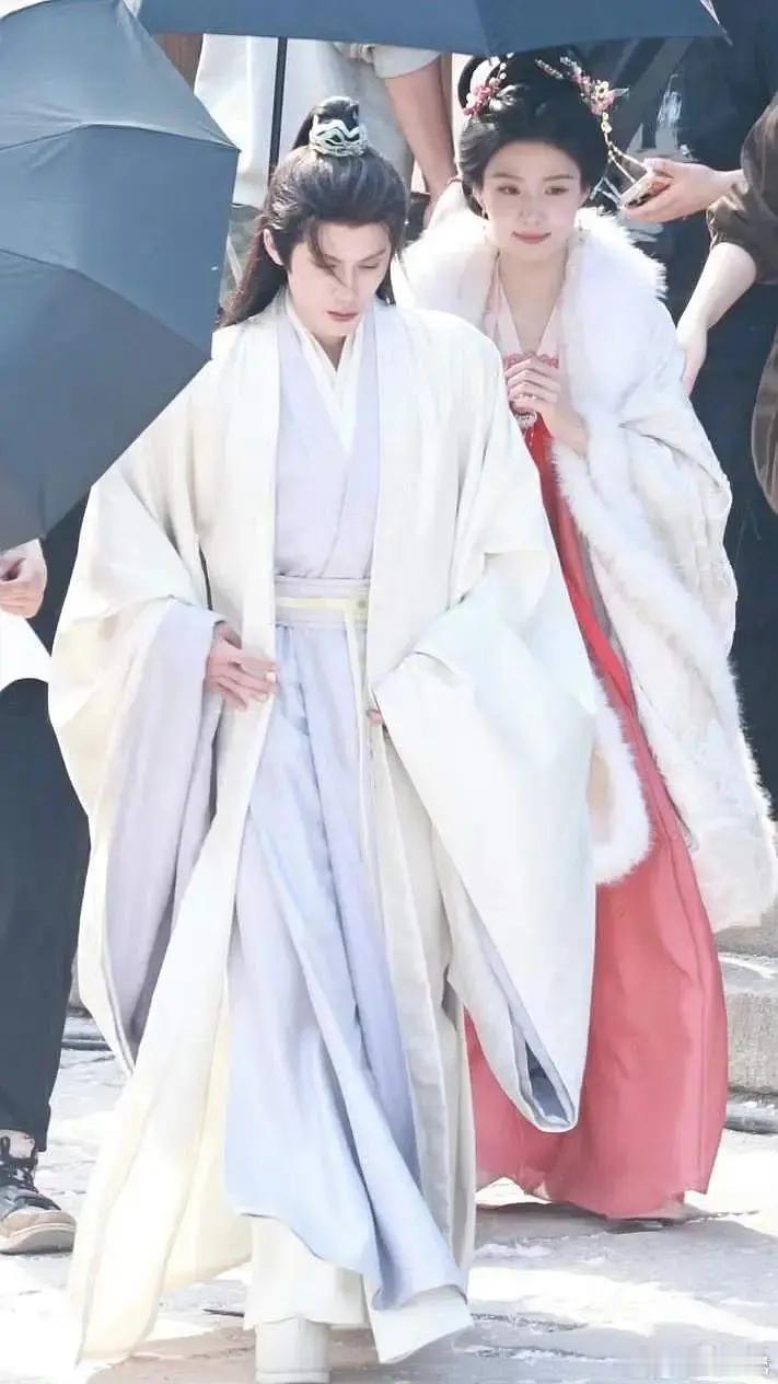 你们觉得何不路透官配cp感怎么样？有看头吗？ 