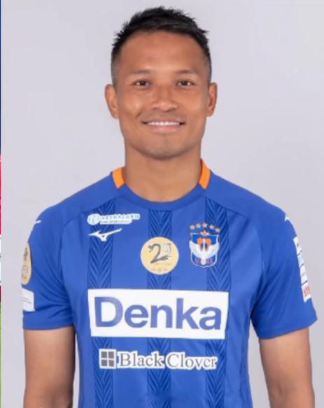 全场比赛结束，泰国3：1新加坡，国足惊险晋级[笑cry][笑cry]大家来感谢新