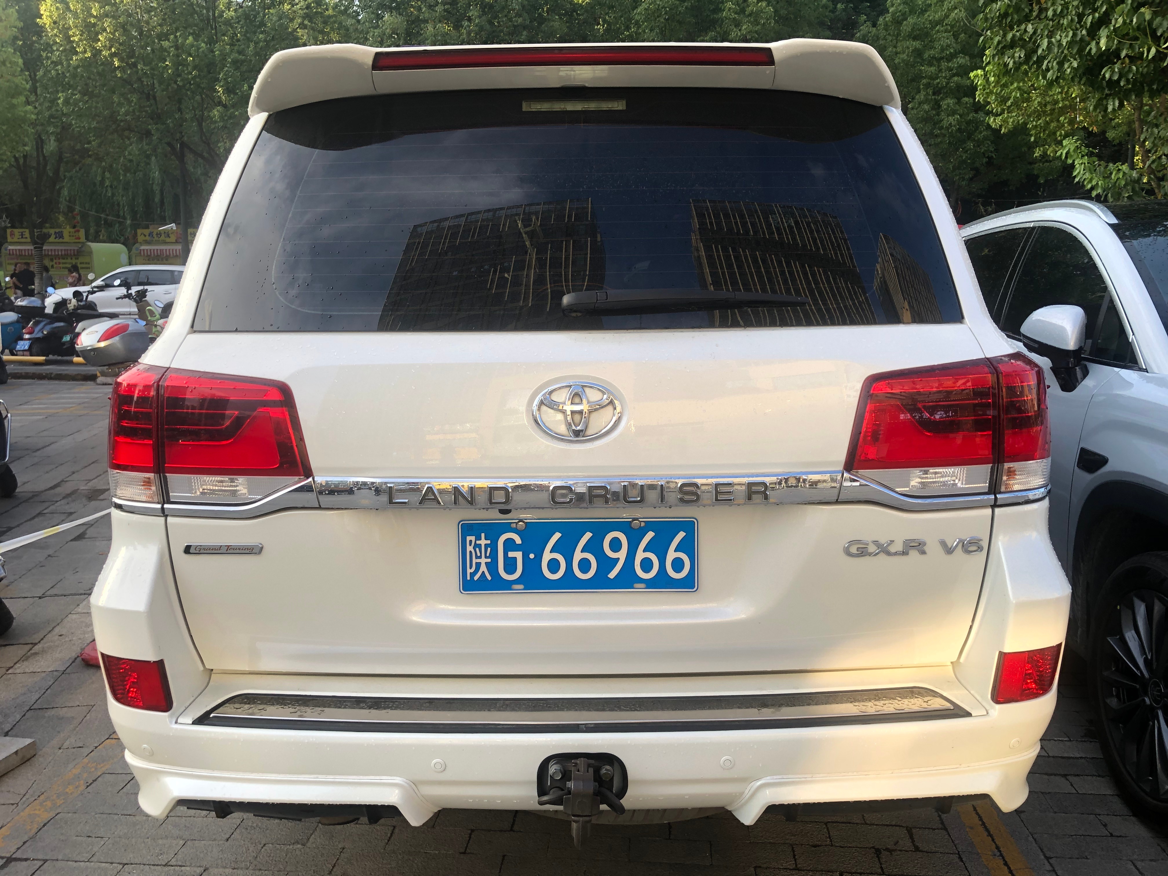 全球车牌 陕G66966丰田陆地巡洋舰 GXR V6 安康