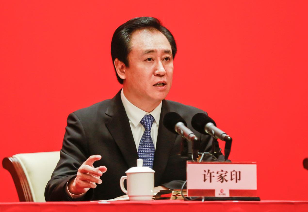 坐过牢的八位企业家

第一位：褚时健。云南玉溪人，原红塔集团董事长，先后被誉为“