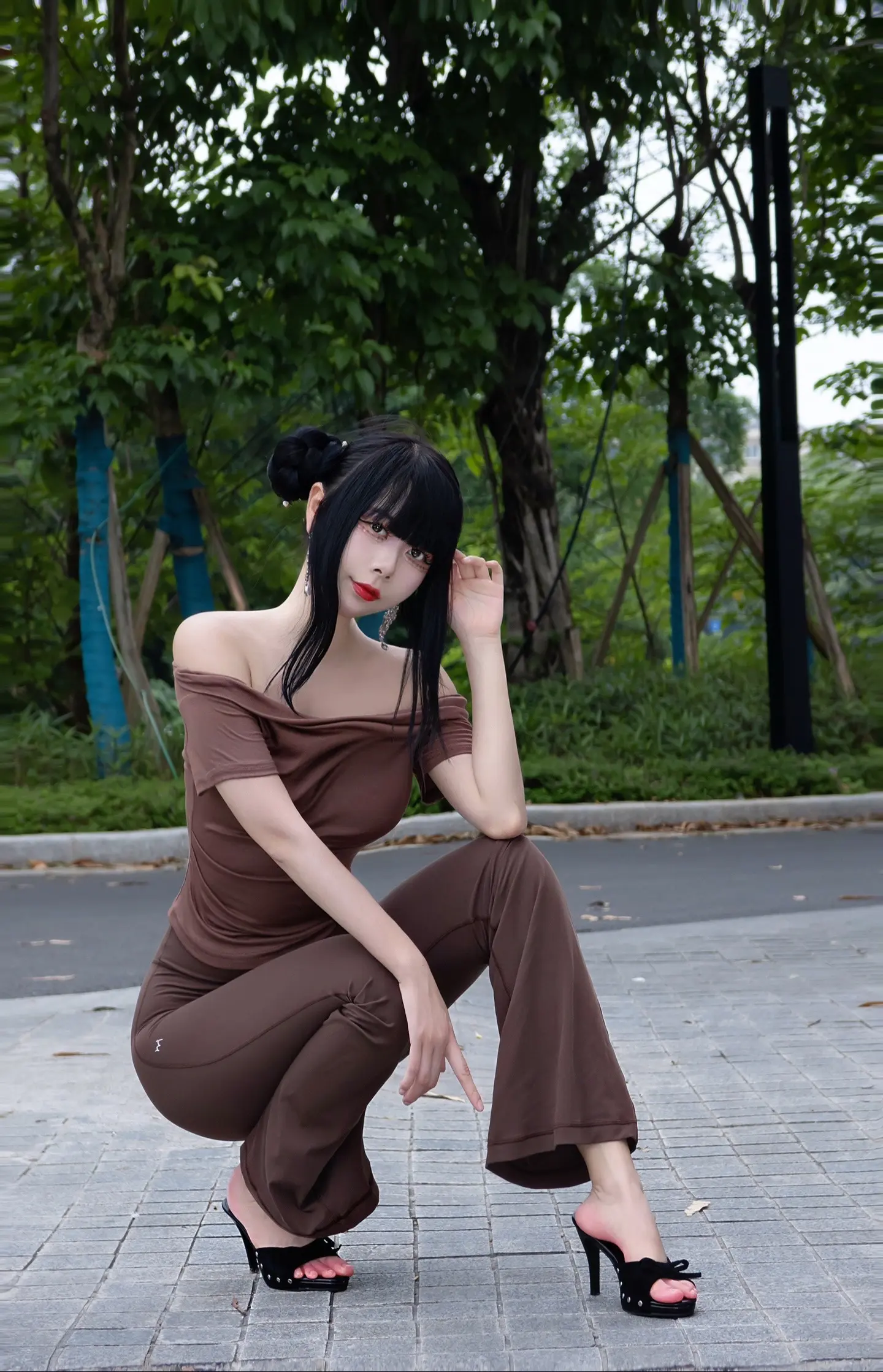 女人有点脾气怎么了 你见过不带刺的玫瑰吗