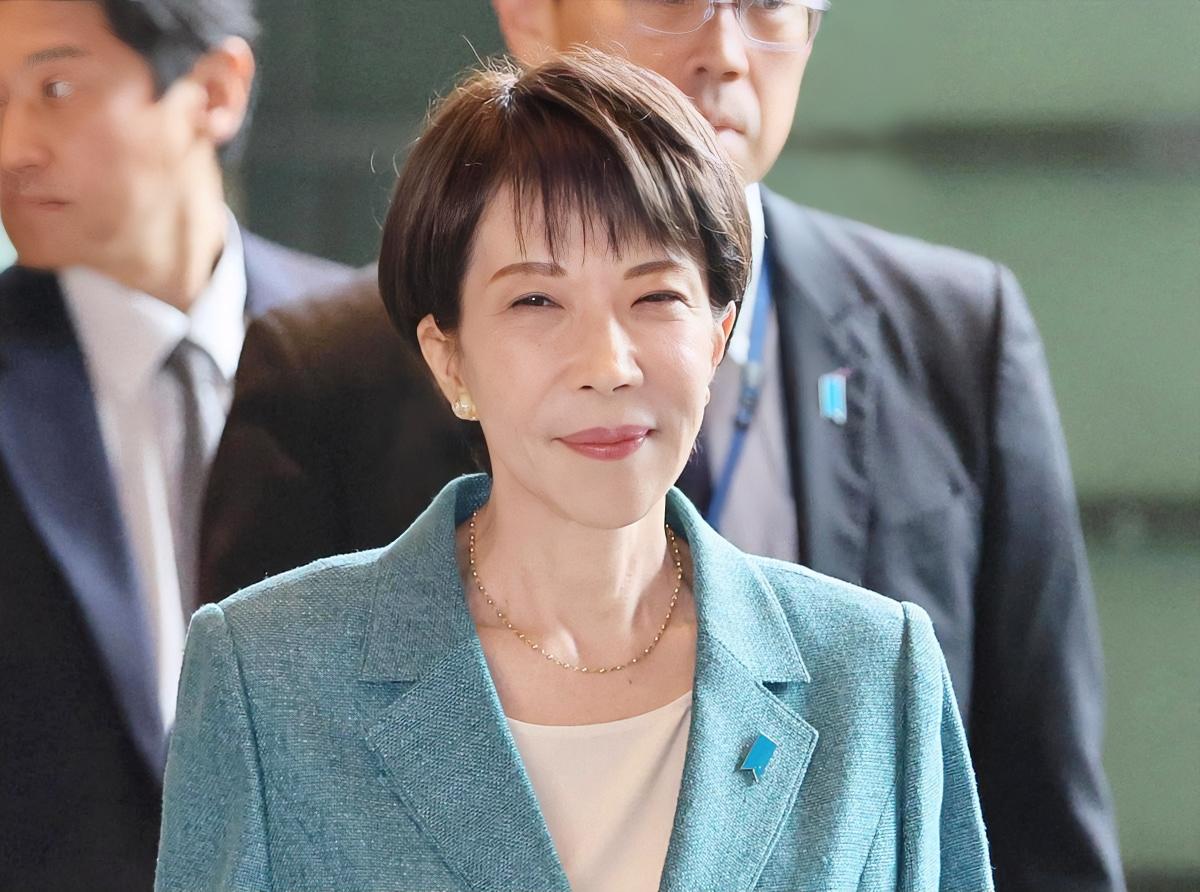 日本扣押中国渔民！2月12日，日本水产厅在长崎县附近“争议海域”，出动4艘执法船