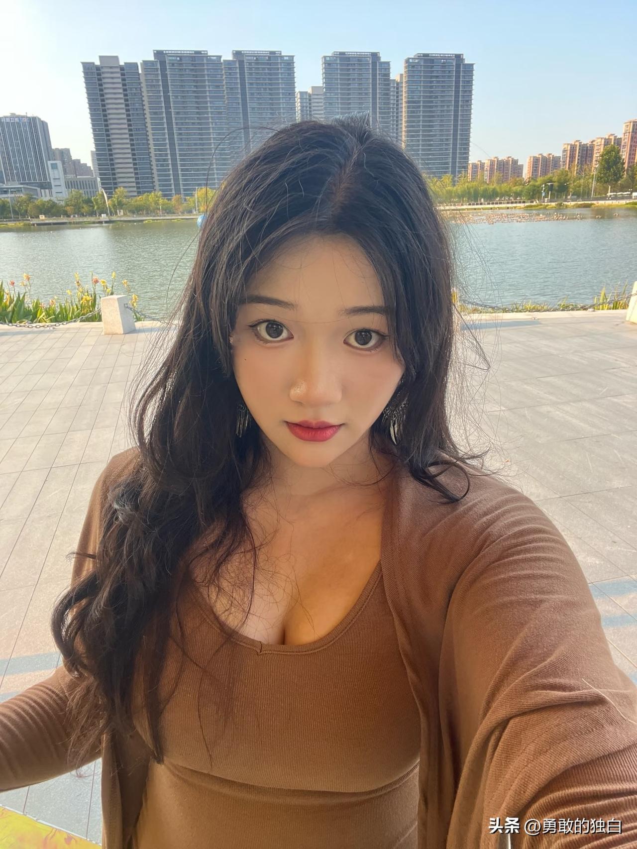 手机随手拍美照好看吗？