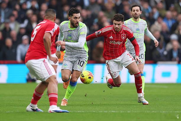 诺丁汉森林vs曼城 第16分钟，森林高位逼抢，格瓦迪奥尔凭借个人技术把球摘出来了