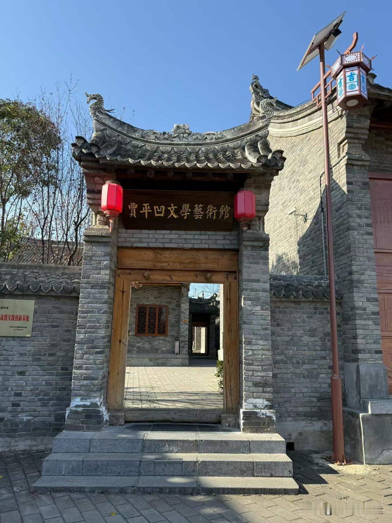 网友说：“真正可怕的，不是90后不生娃，也不是00后不结婚，而是TM我们这帮80