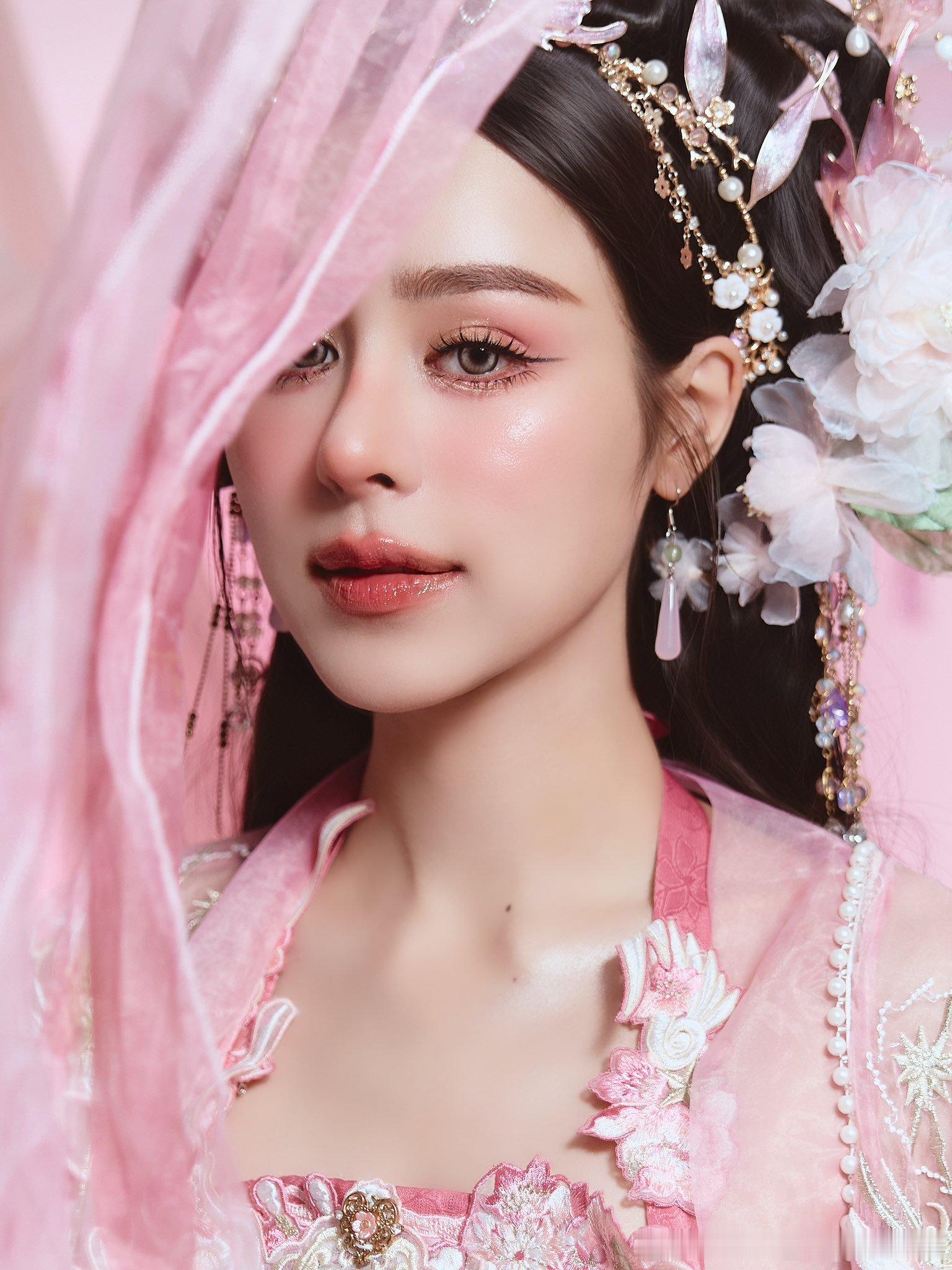 punpreedee 女鹅IG&X更新！粉色这套来啦！！！成片也非常好！近期最爱