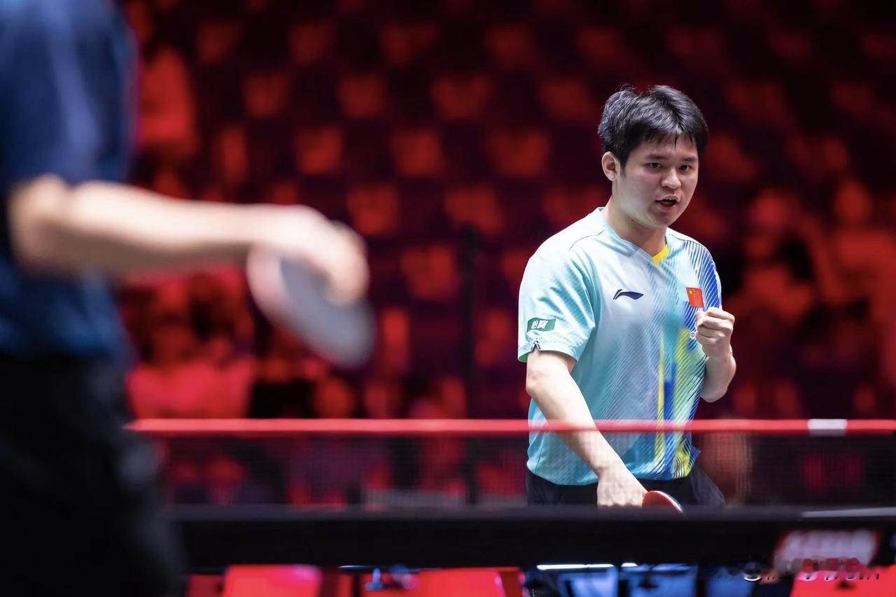 林诗栋保持不败记录，第三次打赢本家林钟勋。

新加坡大满贯男单1/8决赛，林诗栋