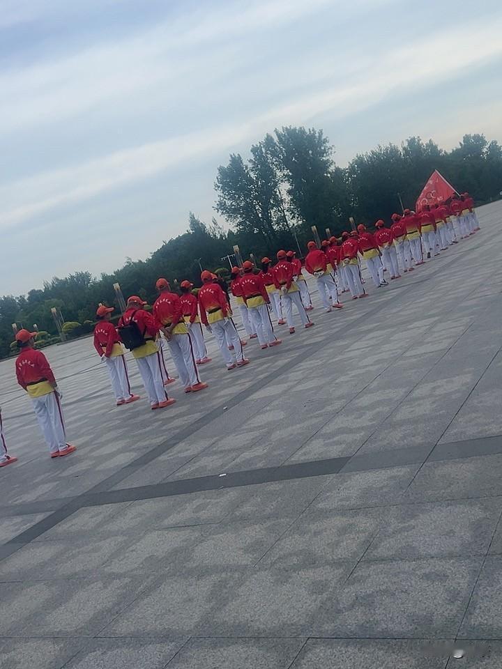 跑步的目的是为了自己健康，不是要跟别人比速度，特讨厌那些动不动就拿配速来说事的人