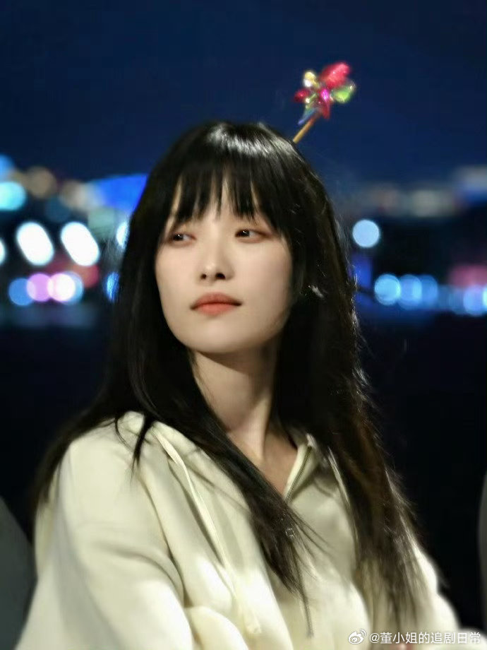 倪妮倪妮这段幻视青春疼痛文学倪妮天选文艺片女主脸一帧画面直接幻视青春疼痛文学，倪