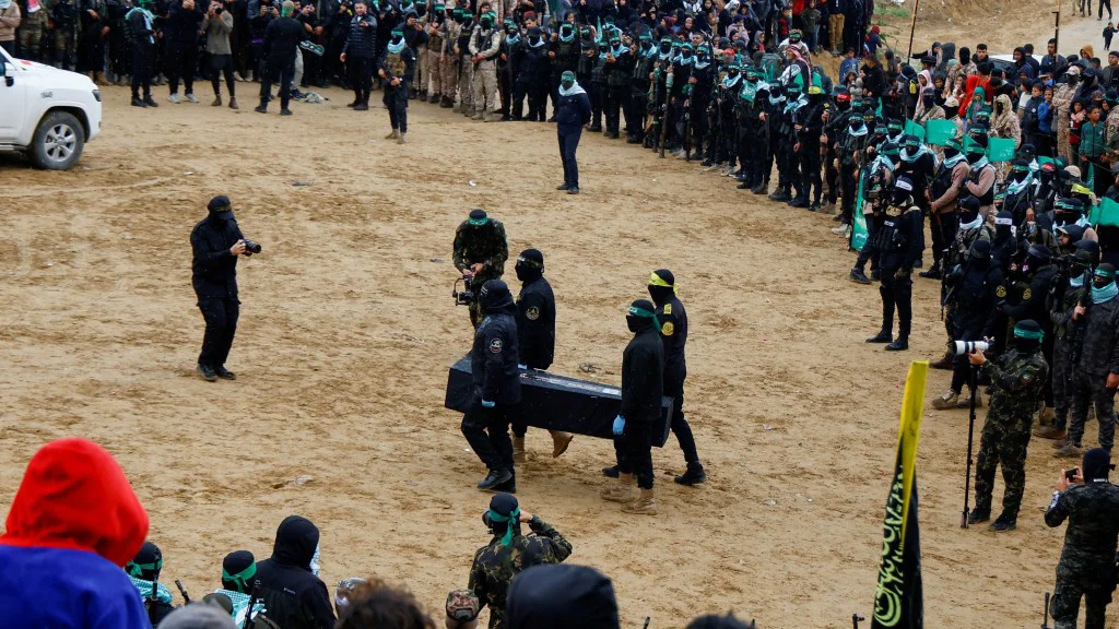 以称哈马斯移交遗体非人质，停火协议恐生变