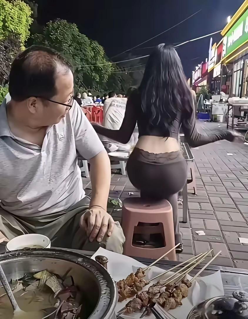莫回头，白了少年头，空悲切！