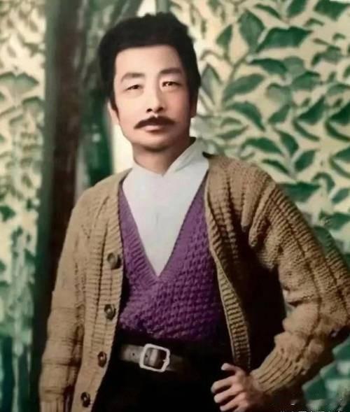 鲁迅：勿做空头文学家
先生遗言有这么一条：
“孩子长大，倘无才能，可寻点小事情过