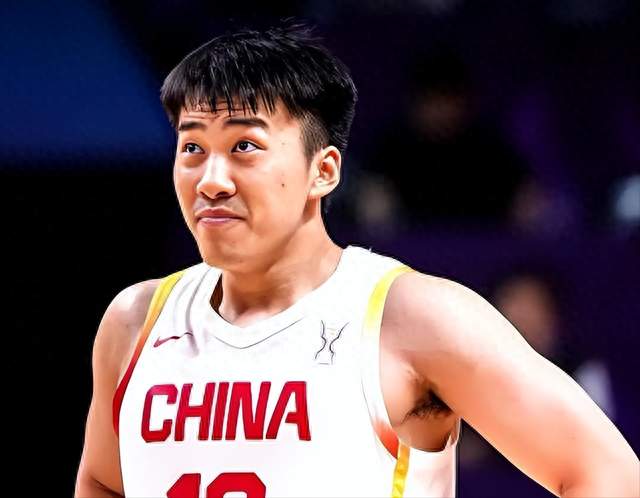 王俊杰31分打脸质疑！在郭士强体系站无球四号位，球权一给就两双