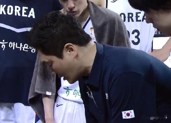 中国男篮又输了！韩国主教练谈又胜中国男篮：

“我们今天还是同样的战术。”

“