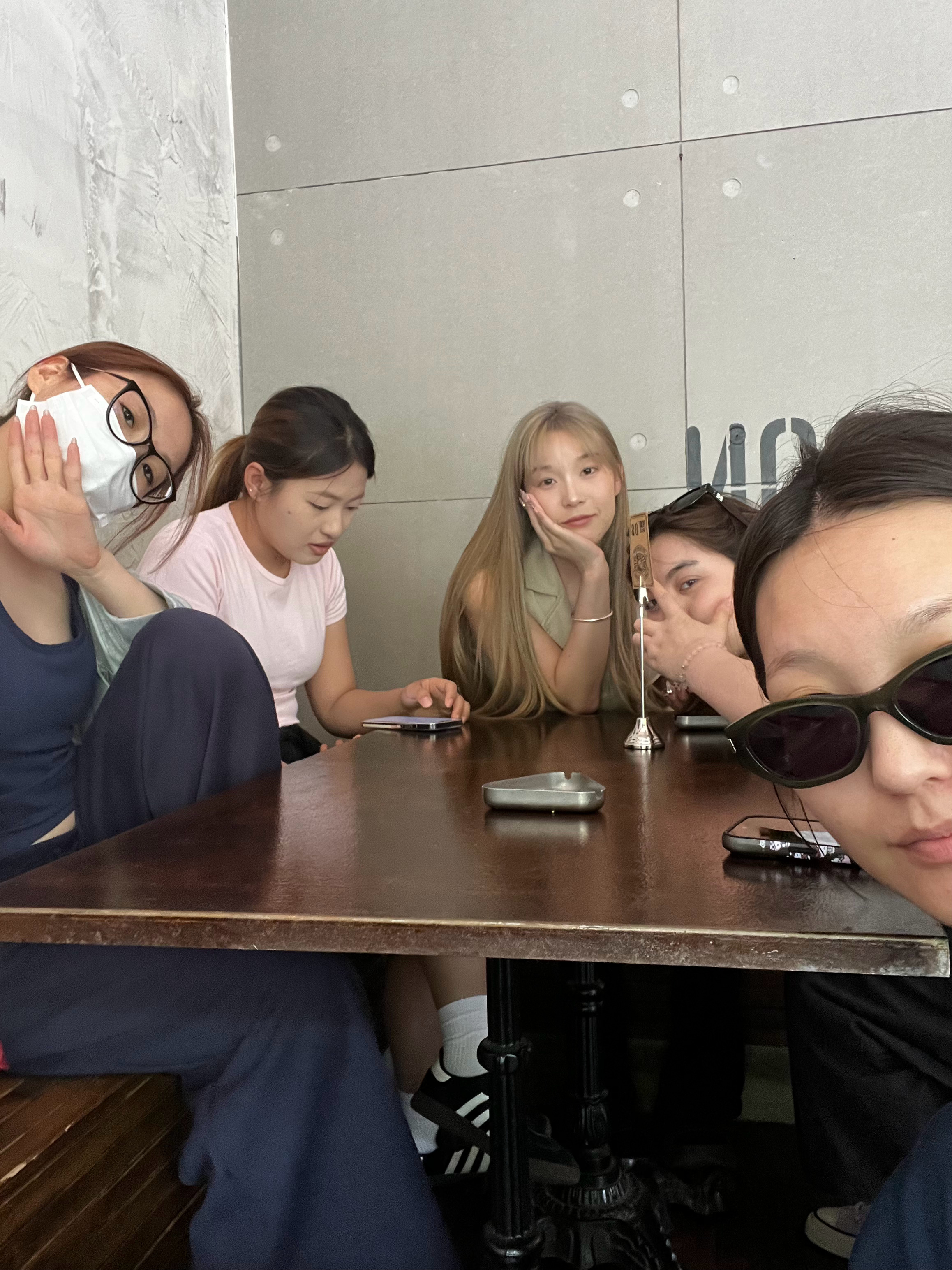 过几天再见[老师爱你]  ​​​