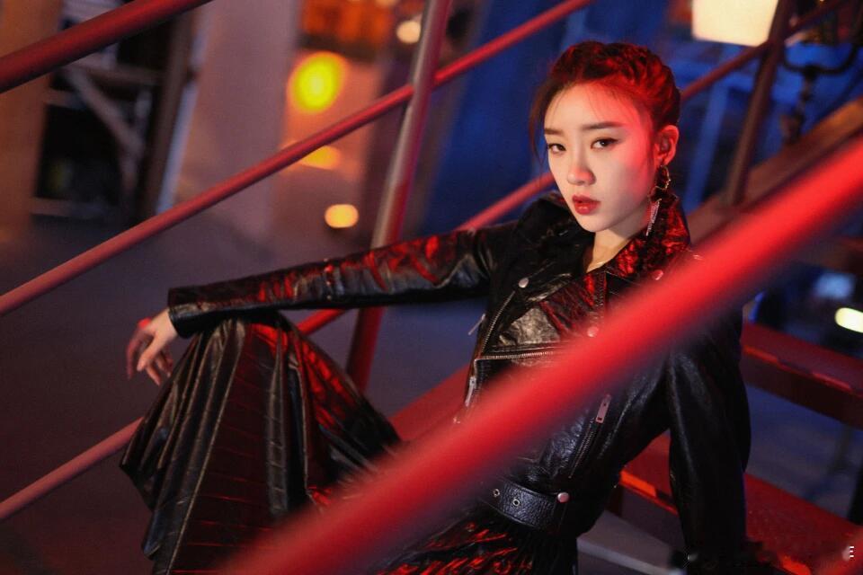 还记得《三十而已》里那个让人恨得牙痒痒的“林有有”吗？她的扮演者张月，很长一段时