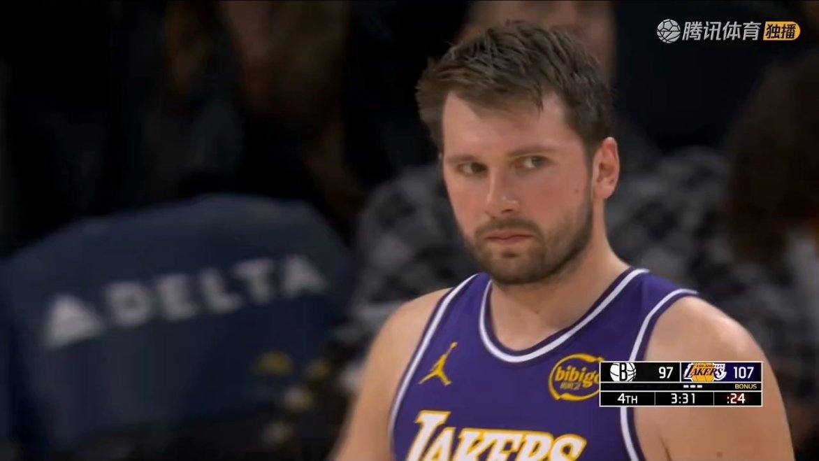 基本盘！东契奇41分8篮板，本赛季第15次40+，联盟断档第一篮网vs湖人