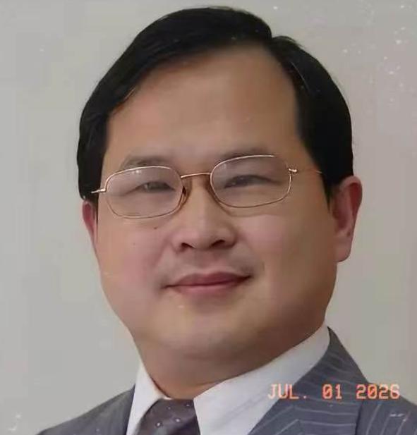 “中美关系恶化的责任不在美国，中国应该看看自己的问题！”这句话出自中国教授胡伟之