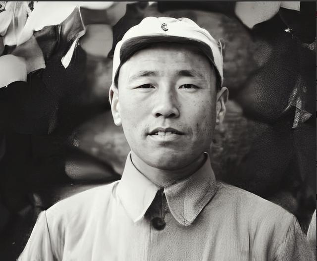 1943年，八路军军区副司令黄骅正开会，手枪队长冯冠奎走进来，拔枪击倒黄骅，其他