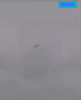 这次来一架海军的。伊朗伊斯兰革命卫队公布，一架F/A-18战斗机在恰巴哈尔海岸附